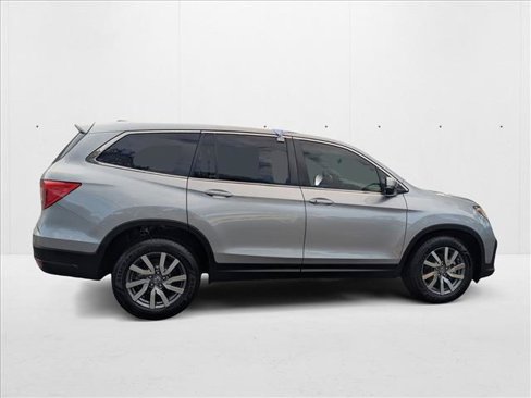 Used 2019 Honda Pilot EX image 4