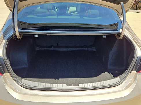 Used 2024 Chevrolet Malibu LT image 11