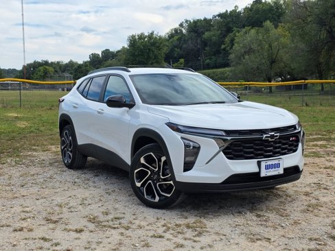 New 2025 Chevrolet Trax RS image 1