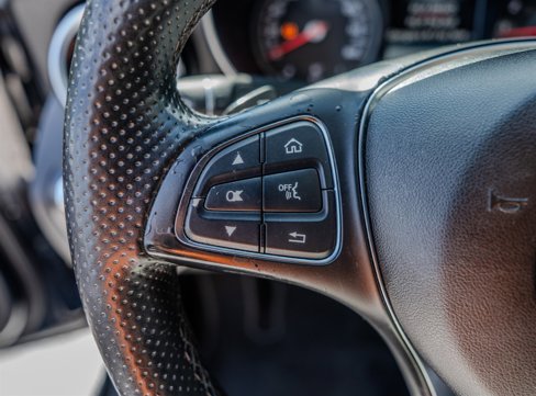 Used 2015 Mercedes-Benz C 300 Sedan image 16