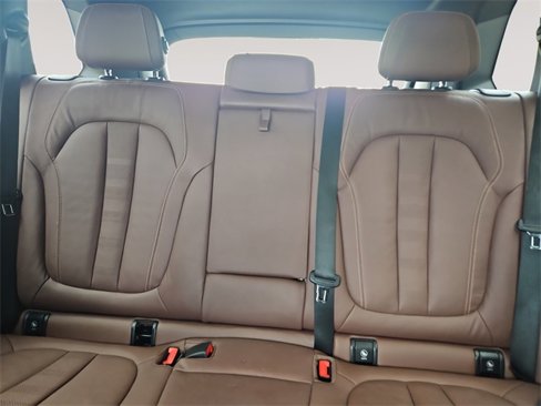 Used 2021 BMW X5 xDrive40i w/ Premium Package image 13