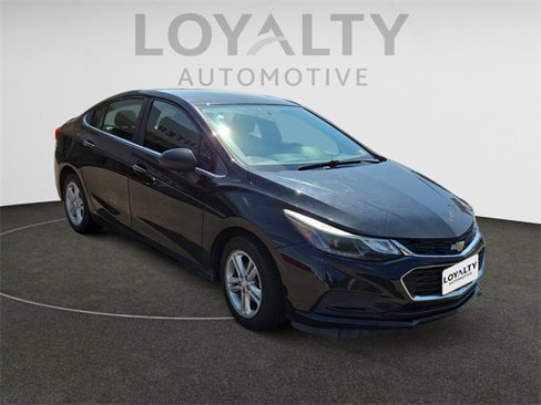 Used 2017 Chevrolet Cruze LT image 7