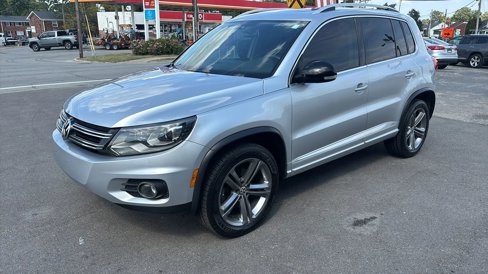 Used 2017 Volkswagen Tiguan Sport image 5
