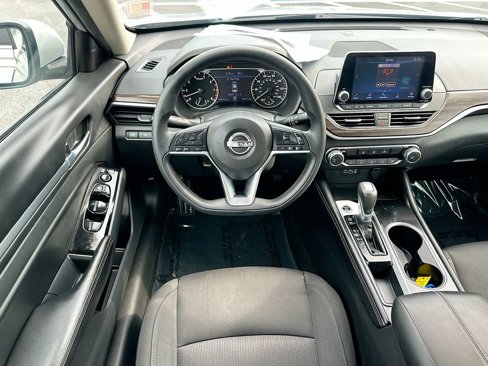 Used 2023 Nissan Altima 2.5 SV image 21