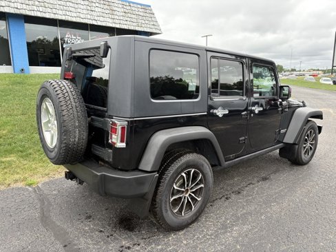 Used 2008 Jeep Wrangler Unlimited Rubicon w/ Dual Top Group image 7