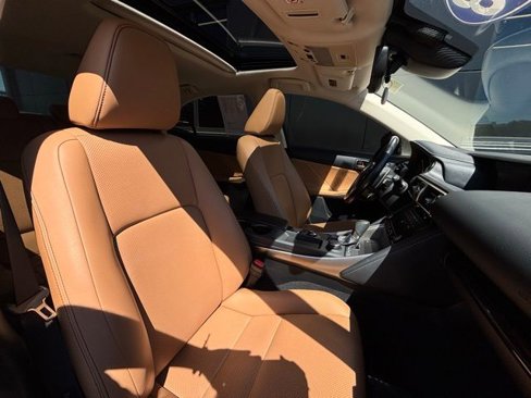 Used 2018 Lexus IS 300 AWD w/ Comfort Package image 35