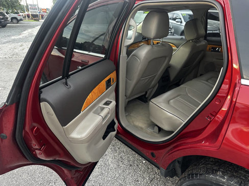 Used 2012 Lincoln MKX AWD image 13
