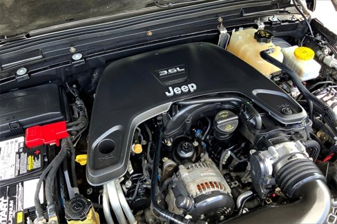 Used 2018 Jeep Wrangler Unlimited Sahara image 30