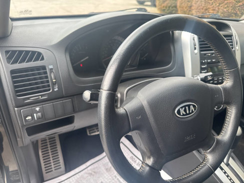 Used 2009 Kia Spectra SX image 18