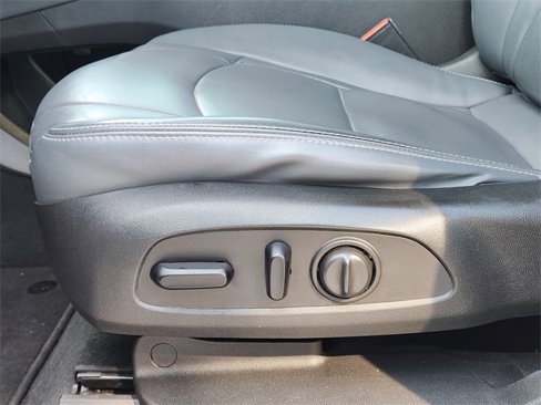 Used 2020 Buick Enclave Essence w/ Sound and Sites Package image 23