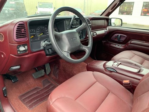 Used 1998 GMC Yukon 4WD 4-Door w/ Marketing Opt Pkg 5 image 10