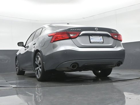 Used 2016 Nissan Maxima Platinum w/ Interior Lighting Package image 56