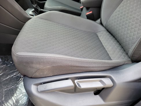 Used 2021 Volkswagen Tiguan S image 14