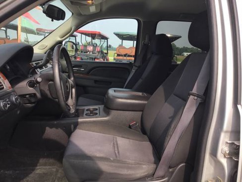 Used 2011 Chevrolet Avalanche LS image 13