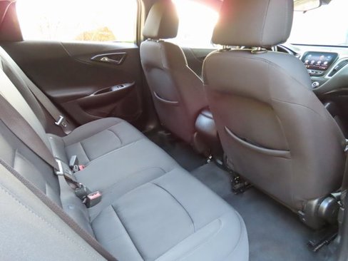 Used 2020 Chevrolet Malibu RS image 38