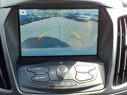 Used 2016 Ford Escape SE w/ Equipment Group 201A image 19