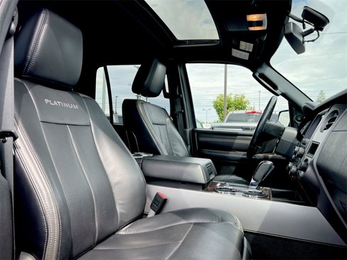 Used 2017 Ford Expedition Platinum image 22