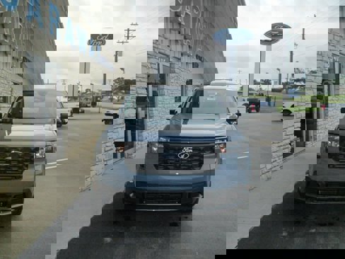New 2025 Ford Maverick XLT image 9