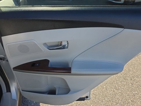 Used 2010 Toyota Venza image 15