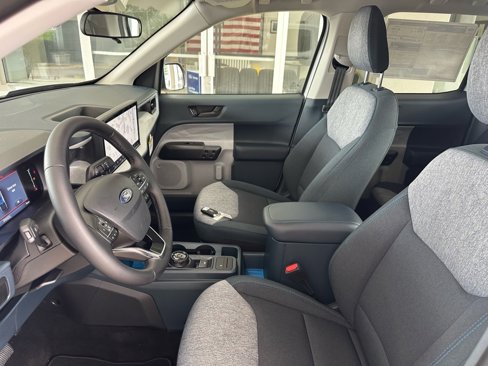 New 2025 Ford Maverick XLT w/ XLT Luxury Package image 19