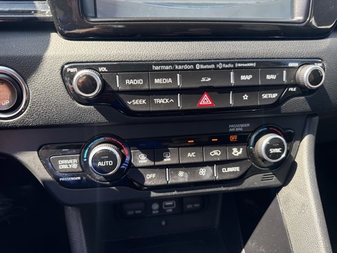 Used 2019 Kia Niro EX Premium w/ Sunroof Package image 23