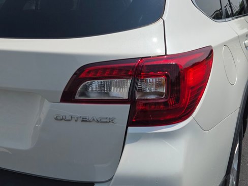 Used 2018 Subaru Outback 2.5i Premium w/ Protection Package #1 image 11