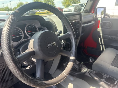 Used 2010 Jeep Wrangler Unlimited Sport image 19