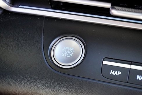 Certified 2024 Hyundai Elantra SEL image 30