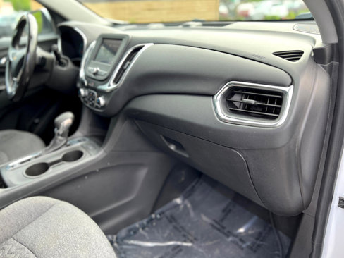 Used 2022 Chevrolet Equinox LT image 40