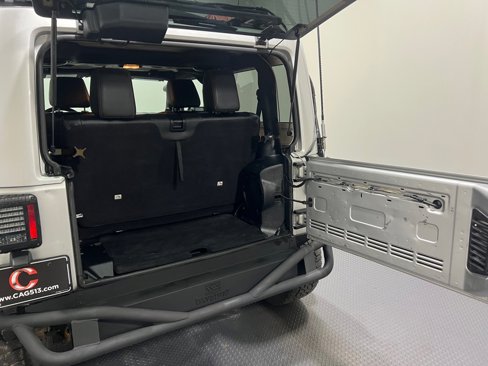 Used 2012 Jeep Wrangler Sahara image 11