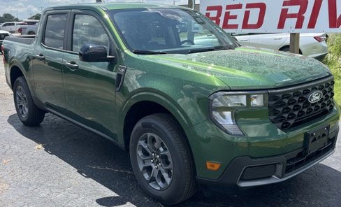 New 2025 Ford Maverick XLT image 2