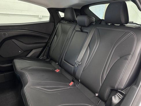 Used 2022 Ford Mustang Mach-E Premium image 15