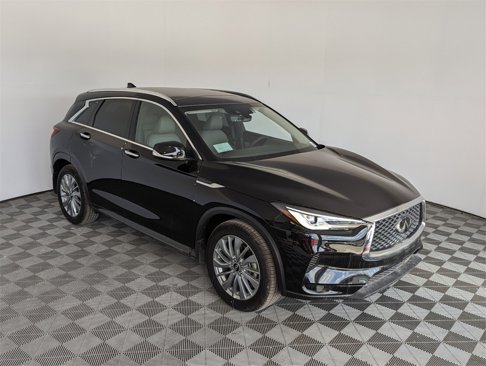 New 2024 INFINITI QX50 Luxe image 2