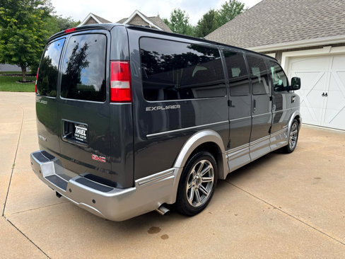 Used 2017 GMC Savana 2500 image 6