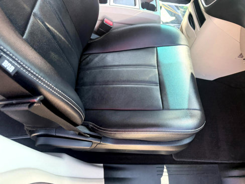 Used 2013 Chrysler Town & Country Touring image 21