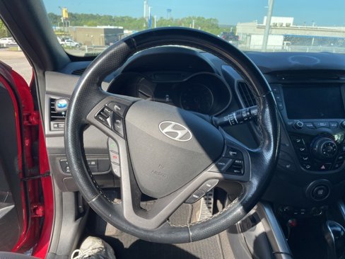 Used 2016 Hyundai Veloster Turbo image 9