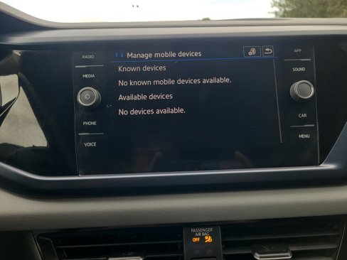 Used 2022 Volkswagen Taos SE image 16