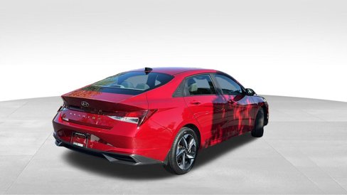 Used 2023 Hyundai Elantra SEL w/ Convenience Package image 7