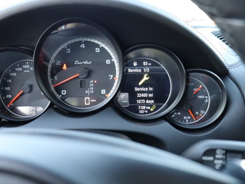 Used 2013 Porsche Cayenne Turbo image 30