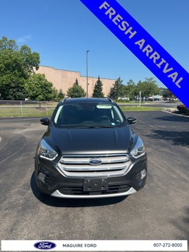Used 2017 Ford Escape Titanium image 2