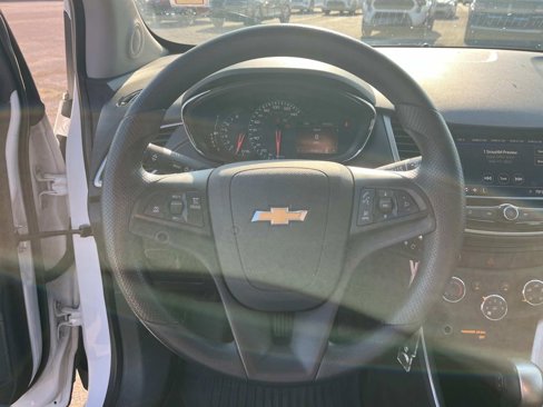 Used 2020 Chevrolet Trax LT image 16