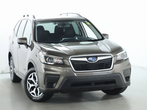 Used 2020 Subaru Forester Premium image 2
