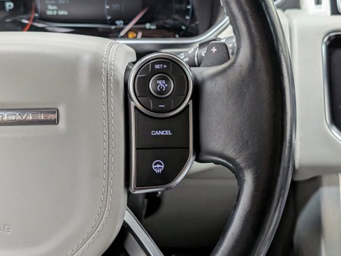 Used 2016 Land Rover Range Rover Supercharged image 37