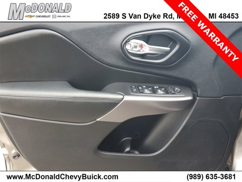 Used 2019 Jeep Cherokee Sport w/ Cold Weather Group image 17