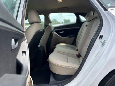 Used 2013 Hyundai Elantra GT image 13