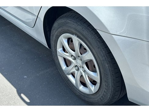 Used 2014 Hyundai Accent GLS image 7