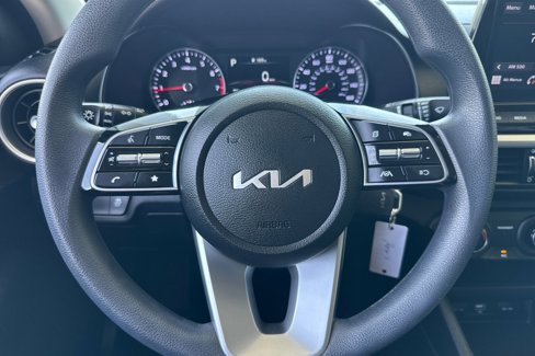 Used 2023 Kia Forte LXS w/ LXS Technology Package image 15