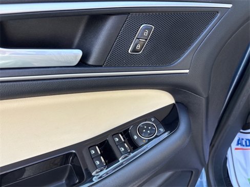Used 2018 Ford Edge SEL w/ Equipment Group 201A image 27