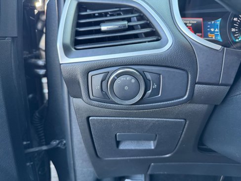Used 2017 Ford Edge SEL w/ Canadian Touring Package image 20