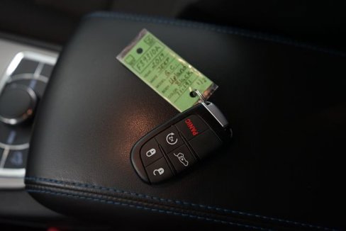 Used 2019 Jeep Grand Cherokee Laredo image 26